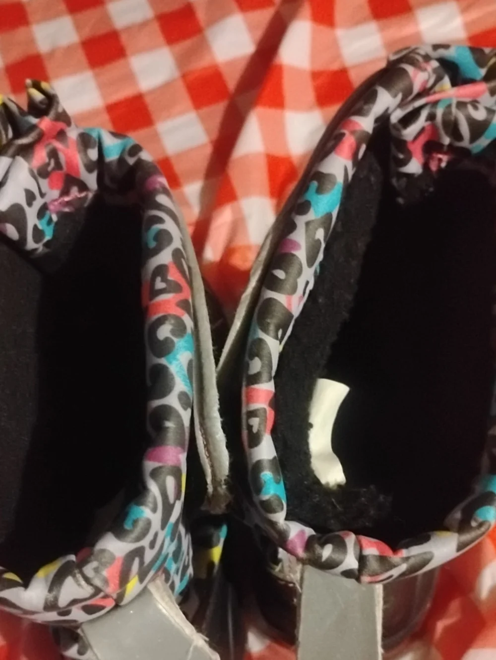 Kids Waterproof Snow Boots in Black with Multicolor Print